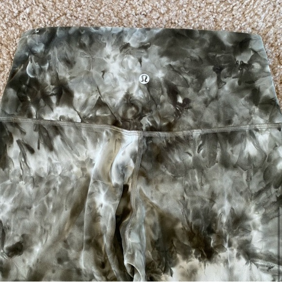 Lululemon Align Pant 25’ Diamond Dye Light Sage Army Green Olive Size 8 - Picture 5 of 6